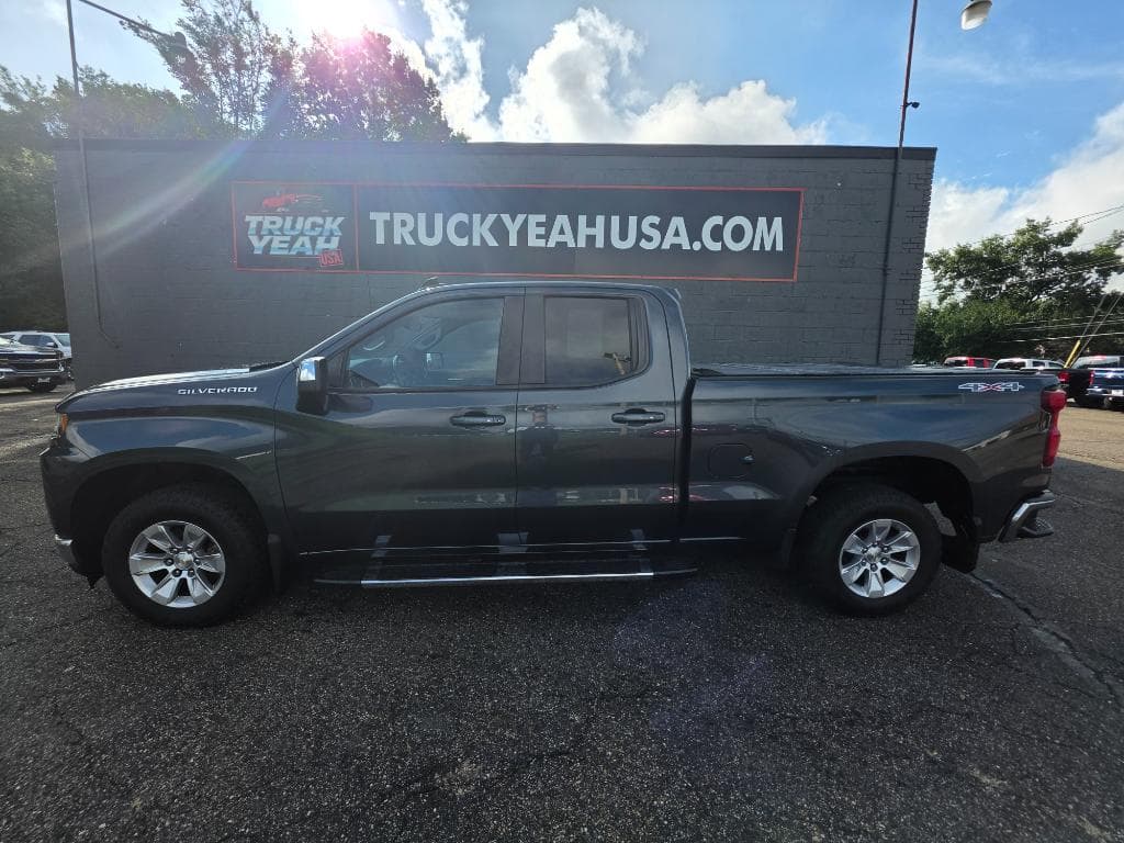 2019 Chevrolet Silverado 1500 LT - Image 2