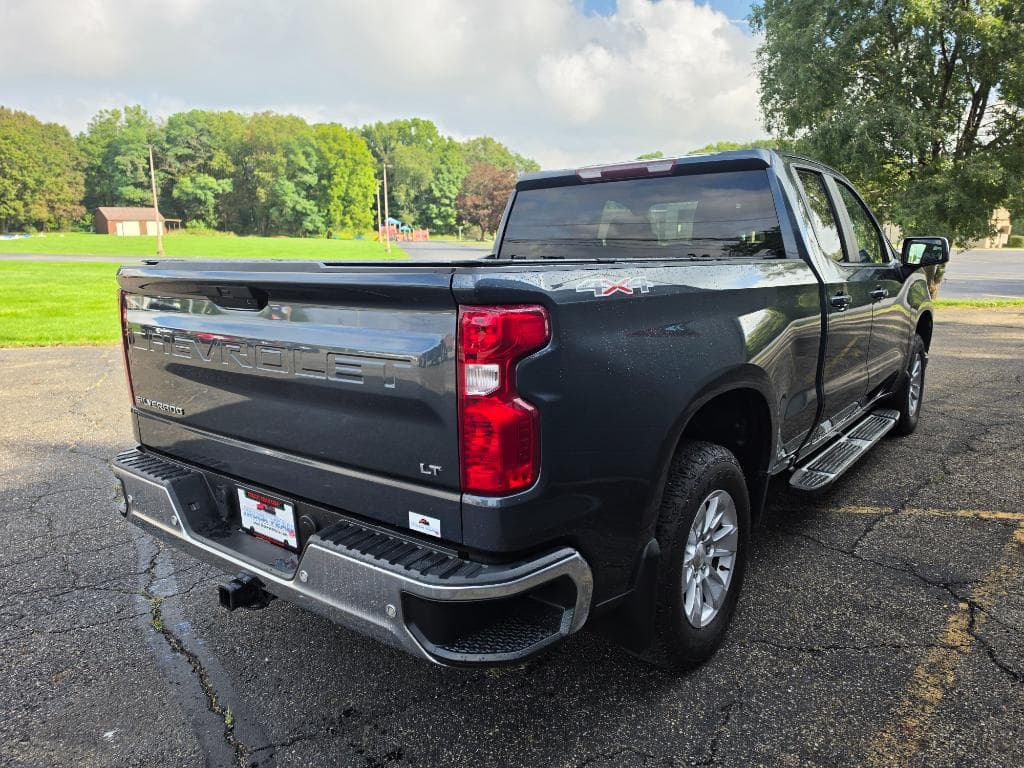 2019 Chevrolet Silverado 1500 LT - Image 5