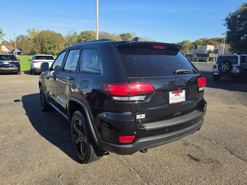 Photo 3 of 2020 Jeep Grand Cherokee Upland