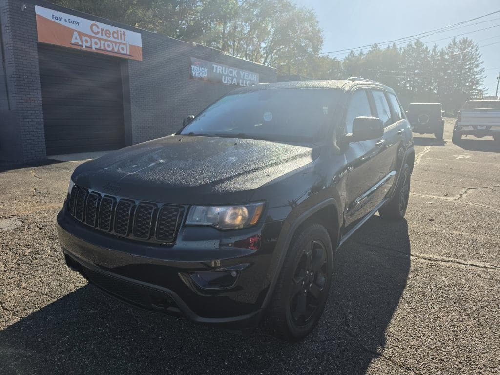 Photo 1 of 2020 Jeep Grand Cherokee Upland