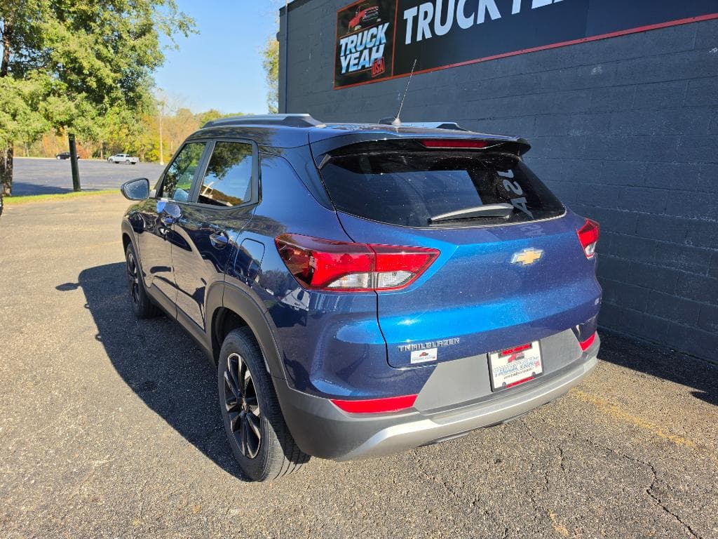 Photo 3 of 2021 Chevrolet Trailblazer LT