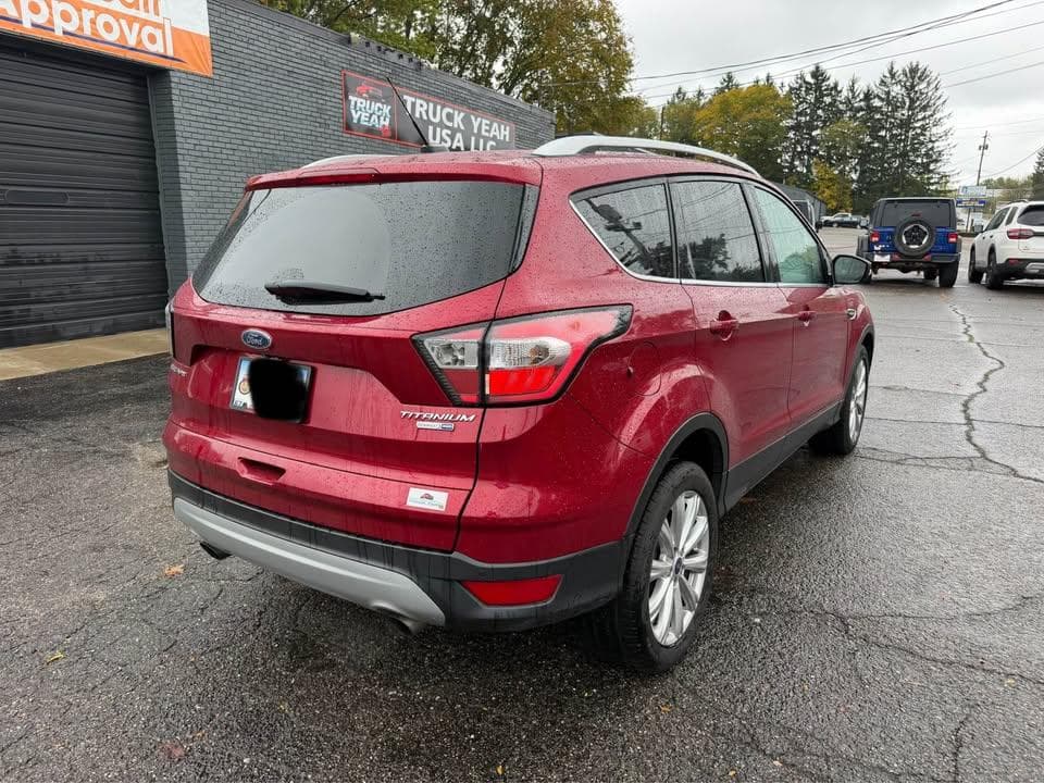 2017 Ford Escape Titanium - Image 5